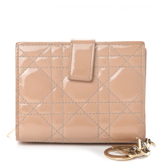 Christian Dior Lady Dior Patent cannage leather eden wallet. - Picture 3 of 13